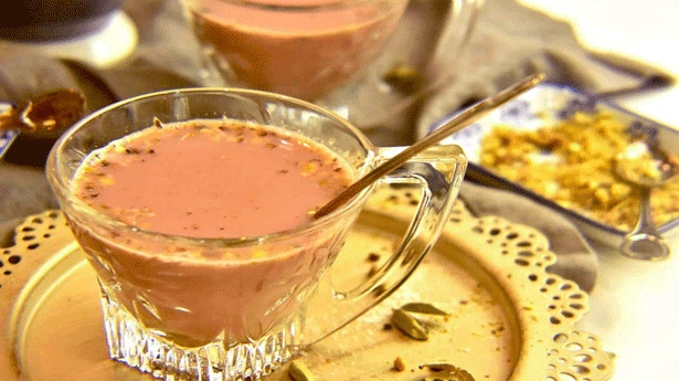 Kashmiri Chai\Pink Tea - Foodiection.com