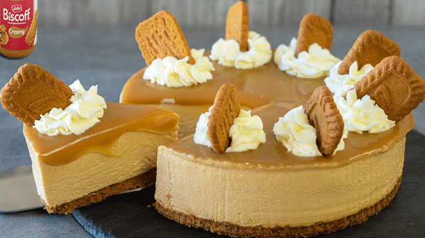Cookie Butter Cheesecake - Foodiection.com