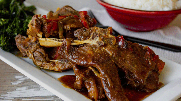 Lamb Chops with Tomato Sauce - Foodiection.com