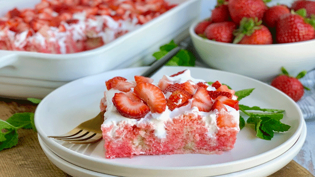 Strawberry Jello Cake - Foodiection.com