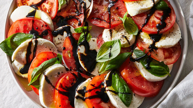 Caprese Salad - Foodietion.com