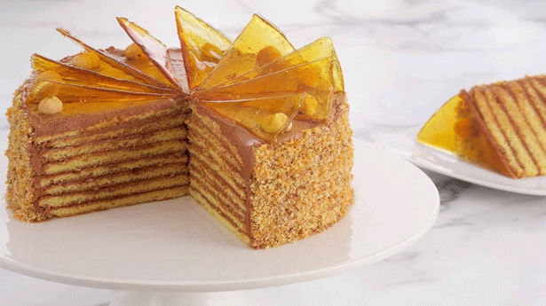 Dobos Torte - Foodiection.com