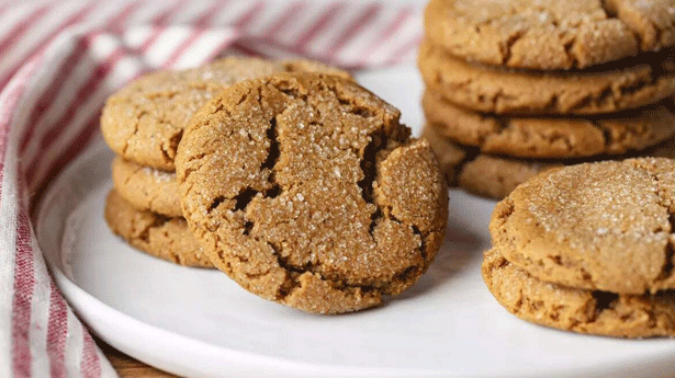 Molasses Cookies - Foodiection.com