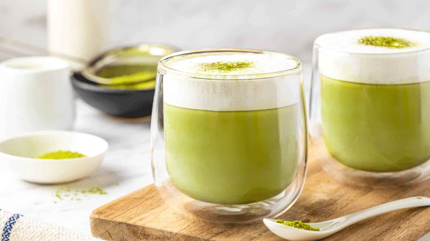 Matcha Latte - Foodiection.com